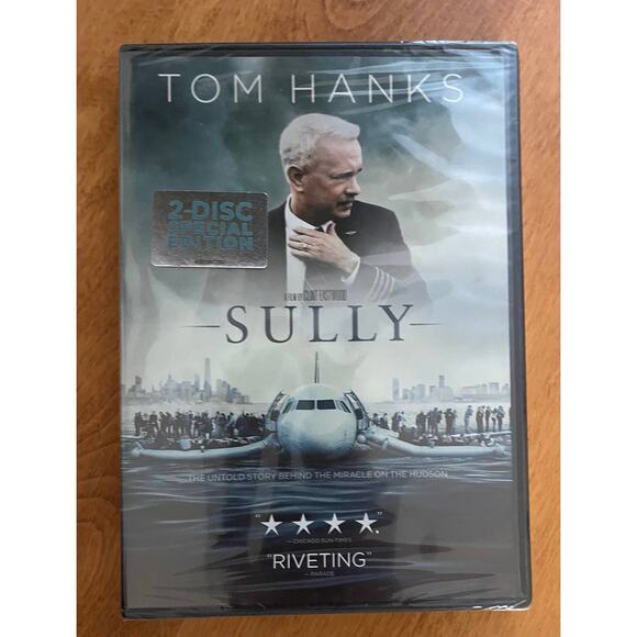 Clint Eastwood's SULLY (2016) DVD - Tom Hanks - BRAND NEW, SEALED - Picture 1 of 2